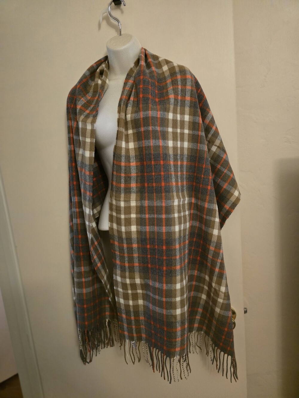 NWT J CREW Cozy Plaid Fringe Wrap Shawl /Scarf in Olive, Rust & Cream 24" X 72"